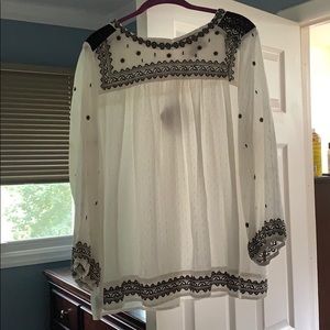 Gauzy white and black long sleeve blouse